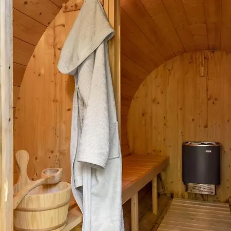 Hébergement de vacances By The River Polhov Gradec